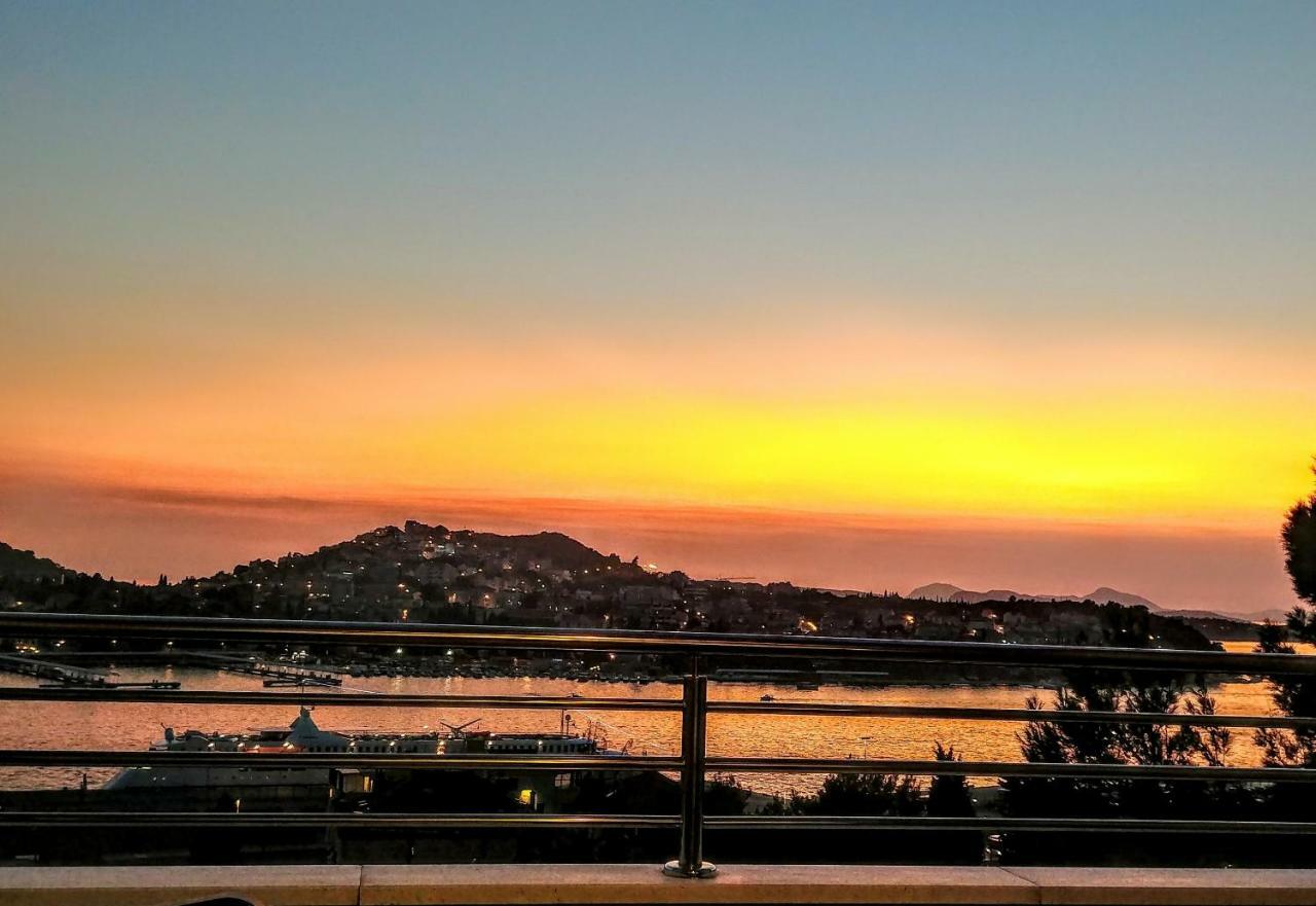 Beautiful 2 Bedroom 2 Bathroom Sea View, Free Parking Dubrovnik Exteriör bild